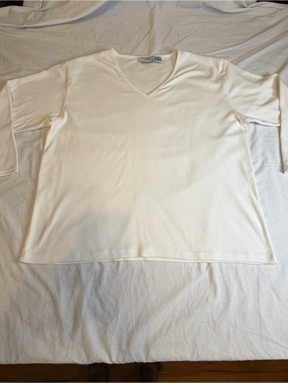 Classic V-Neck White Top size 3X Cotton/Polyester